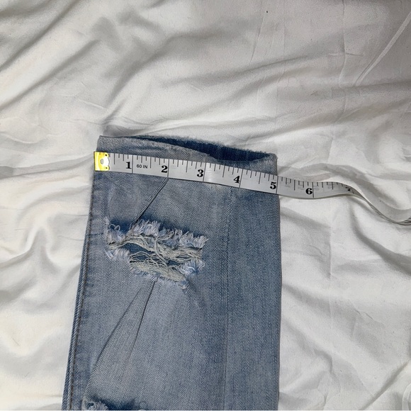 Almost Famous | Distressed Light Wash Low Rise Double Button Skinny Jean Jegging - Picture 10 of 11